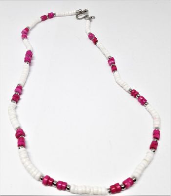 Halsband i ben, vitt och rosa