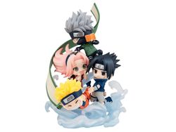 Naruto: Shippuden FigUnity Gather Here, Team 7! (With Gift)