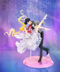 Sailor Moon Figuarts ZERO Chouette Usagi and Tuxedo Mask (Moonlight Glow Edition)