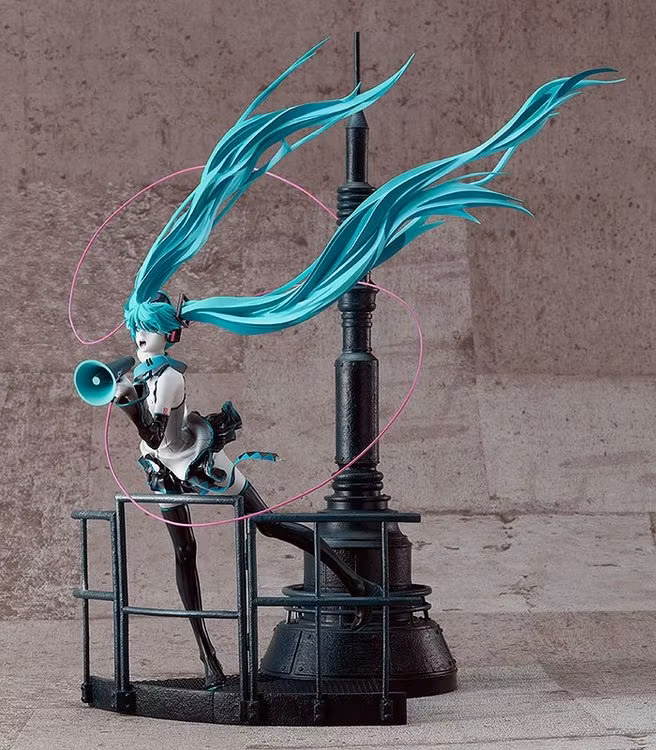 Hatsune Miku: Love is War Refined Ver. -Good Smile Company 20th Anniversary Book-