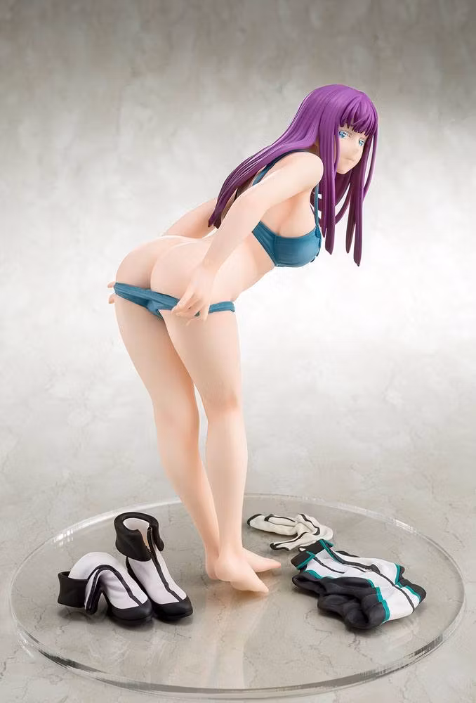 (18+) World's End Harem Mira Suou in Fascinating Negligee