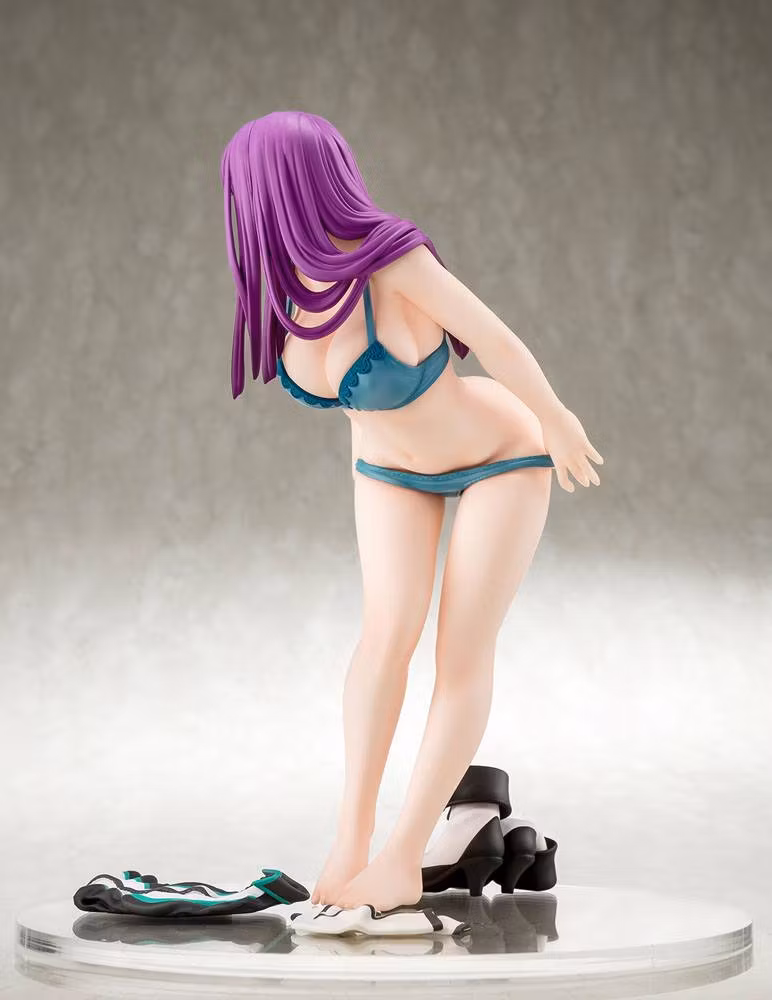 (18+) World's End Harem Mira Suou in Fascinating Negligee