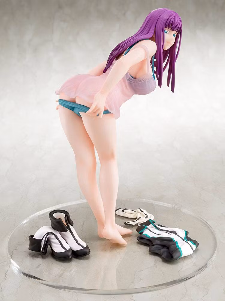 (18+) World's End Harem Mira Suou in Fascinating Negligee