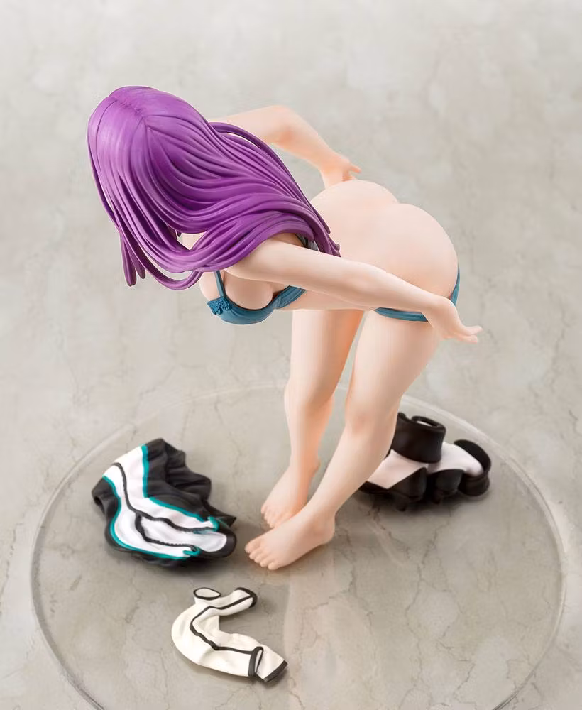 (18+) World's End Harem Mira Suou in Fascinating Negligee