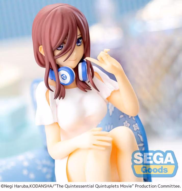 The Quintessential Quintuplets Miku Nakano Premium Perching Figure