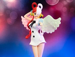 One Piece Film: Red Glitter & Glamours Uta