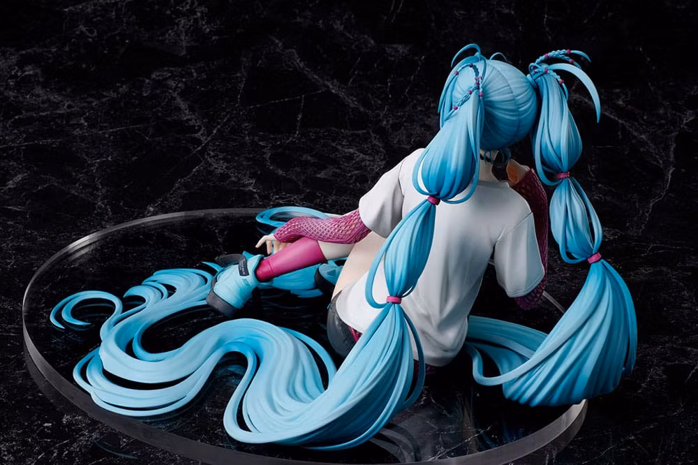 Vocaloid Hatsune Miku Yoneyama Mai The Latest Street Style "Cute" Limited Edition
