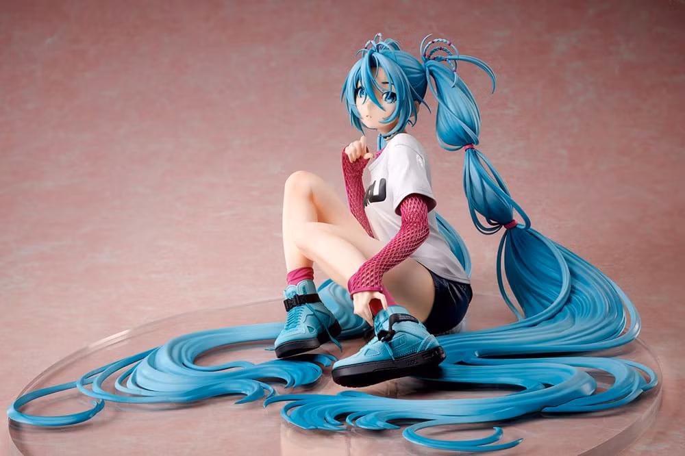 Vocaloid Hatsune Miku Yoneyama Mai The Latest Street Style "Cute"