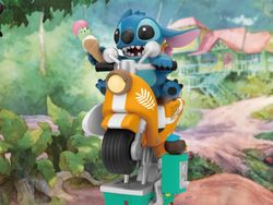 Disney Lilo & Stitch D-Stage DS-041 Stitch & Scrump Coin Ride