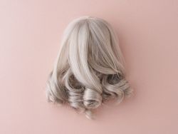 Harmonia Series Wig (One Curl/Ash Gray)