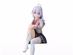 Alya Sometimes Hides Her Feelings in Russian Alya Premium Perching Figure