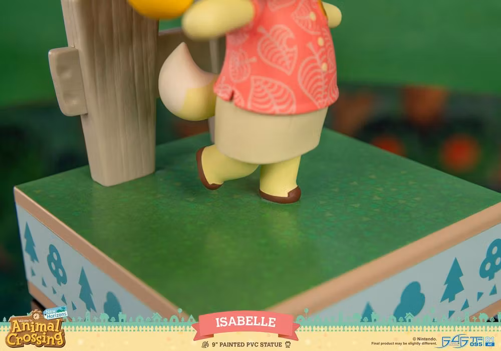 Animal Crossing: New Horizons Isabelle Statue