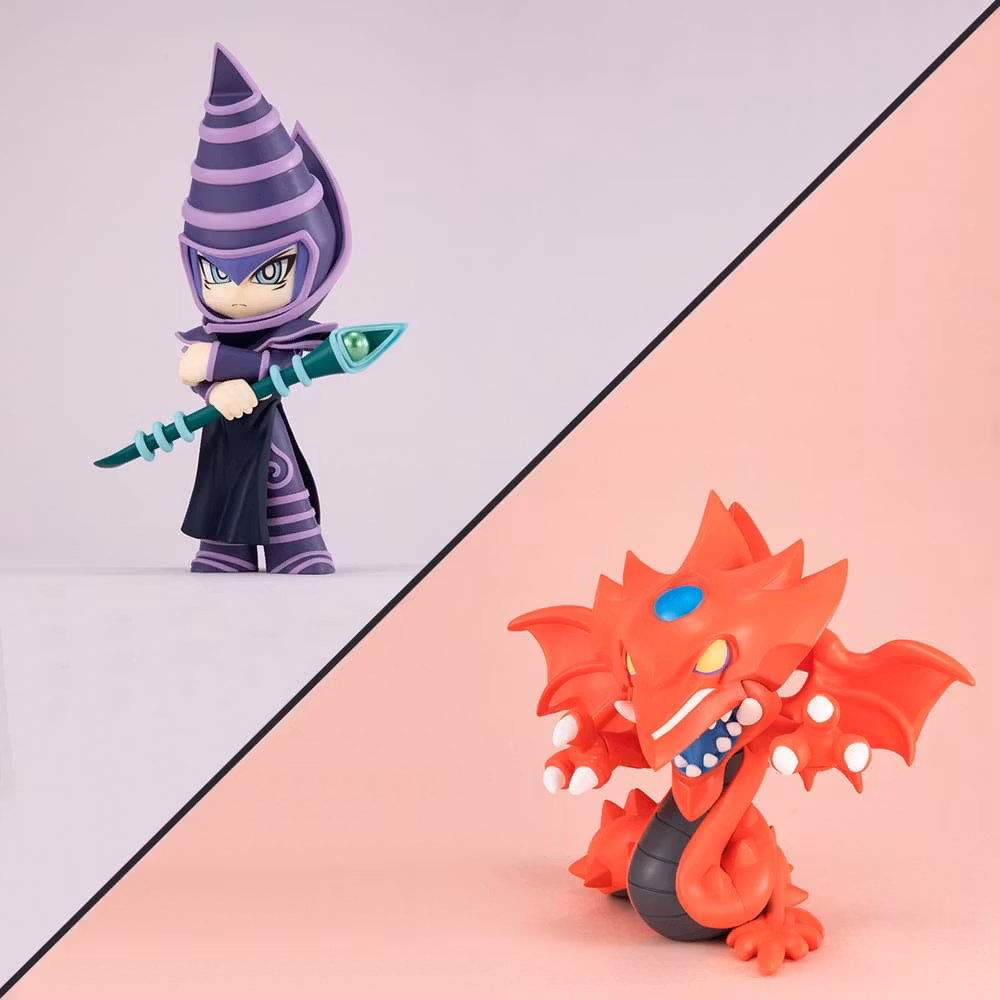 Yu-Gi-Oh! Dual Monsters Megatoon Slifer the Sky Dragon & Dark Magician (with gift)