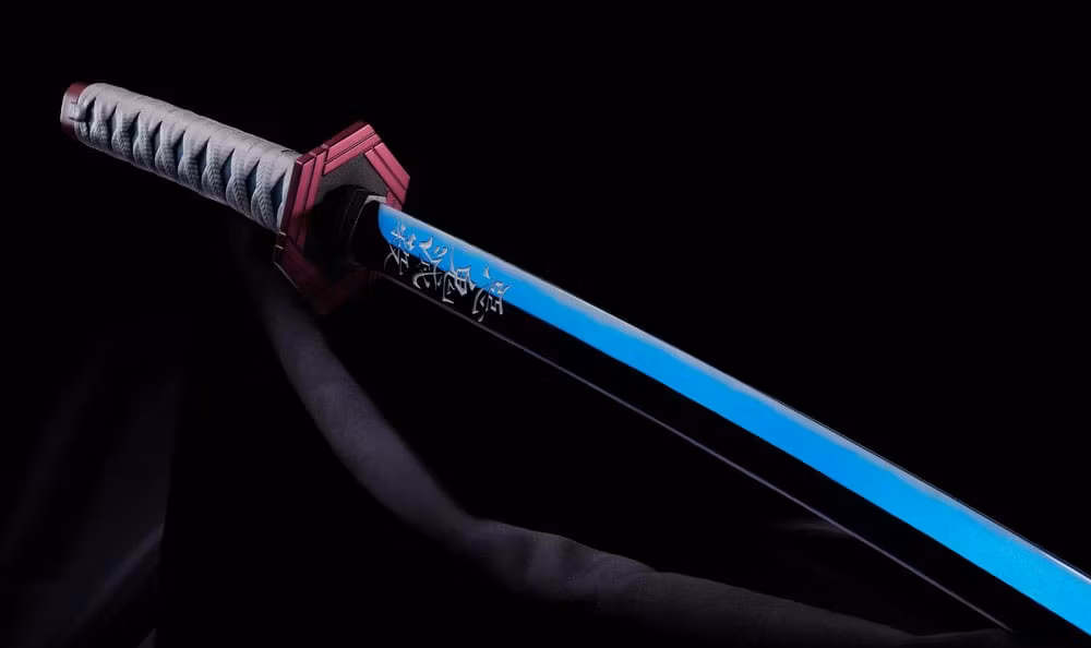 Demon Slayer: Kimetsu no Yaiba Proplica 1/1 Nichirin Swords Giyu Tomioka