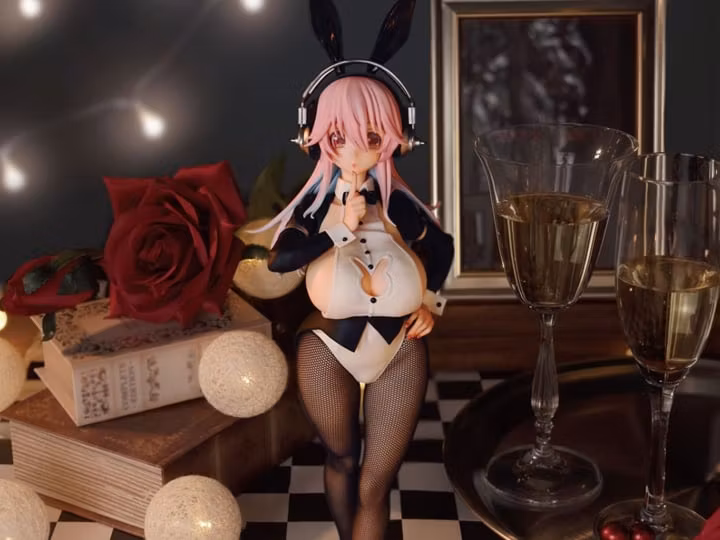Nitroplus BiCute Bunnies Super Sonico (Tailcoat Ver.)