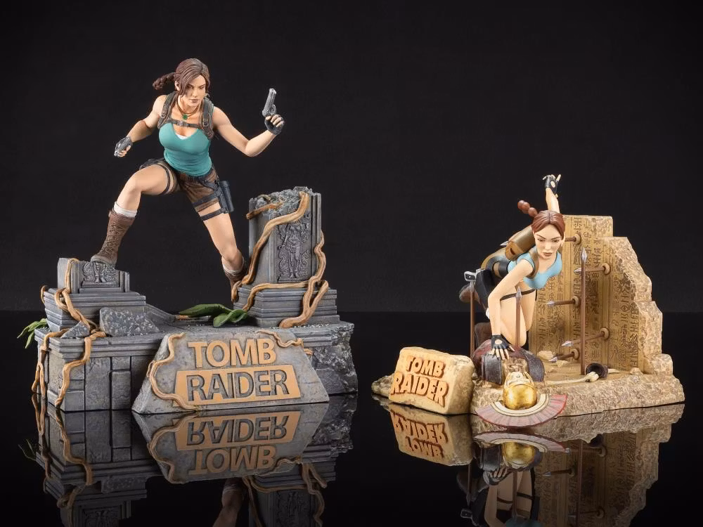Tomb Raider Lara Croft Statue