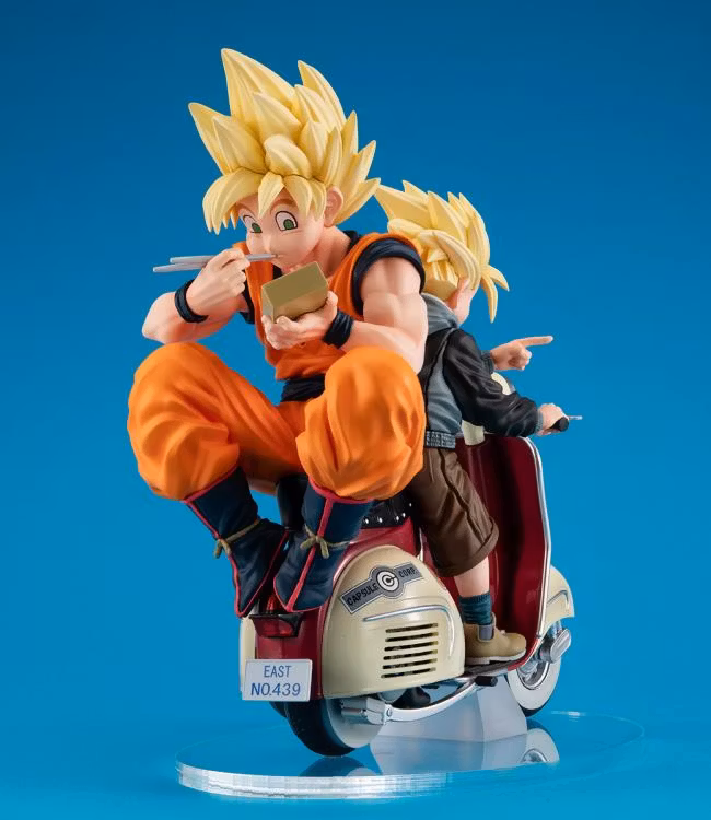 Dragon Ball Z Desktop Real McCoy EX Super Saiyan Goku and Super Saiyan Gohan on Motorbike