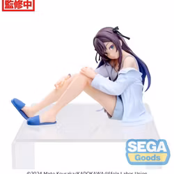 I May Be a Guild Receptionist, But I'll Solo Any Boss to Clock Out on Time Alina Clover Premium Perching Figure