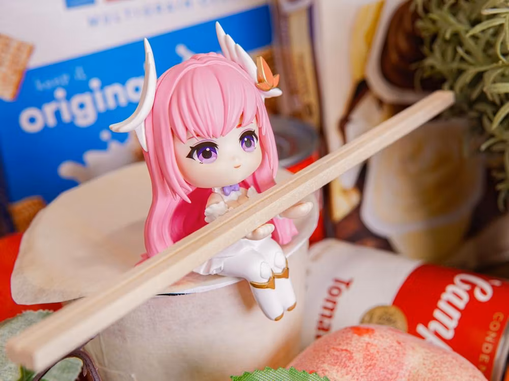 Goddess of Victory: Nikke Dorothy Noodle Stopper Figure