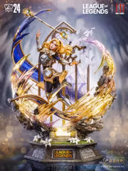 League of Legends The Lady of Luminosity Lux Statue