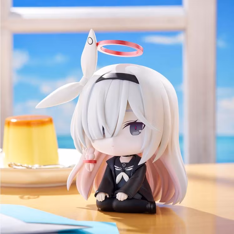 Blue Archive Sitting Figure Plana