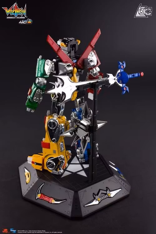 Voltron: Defender of the Universe 40th Anniversary Voltron Collector's Set