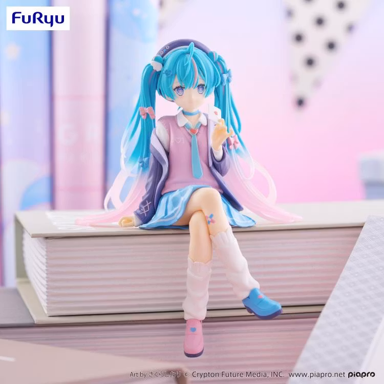 Vocaloid Hatsune Miku (Love Blazer Navy Color Ver.) Noodle Stopper Figure