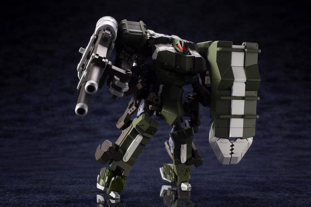 Hexa Gear Definition Armor: Blazeboar 1/24 Scale Model Kit (Rerelease)