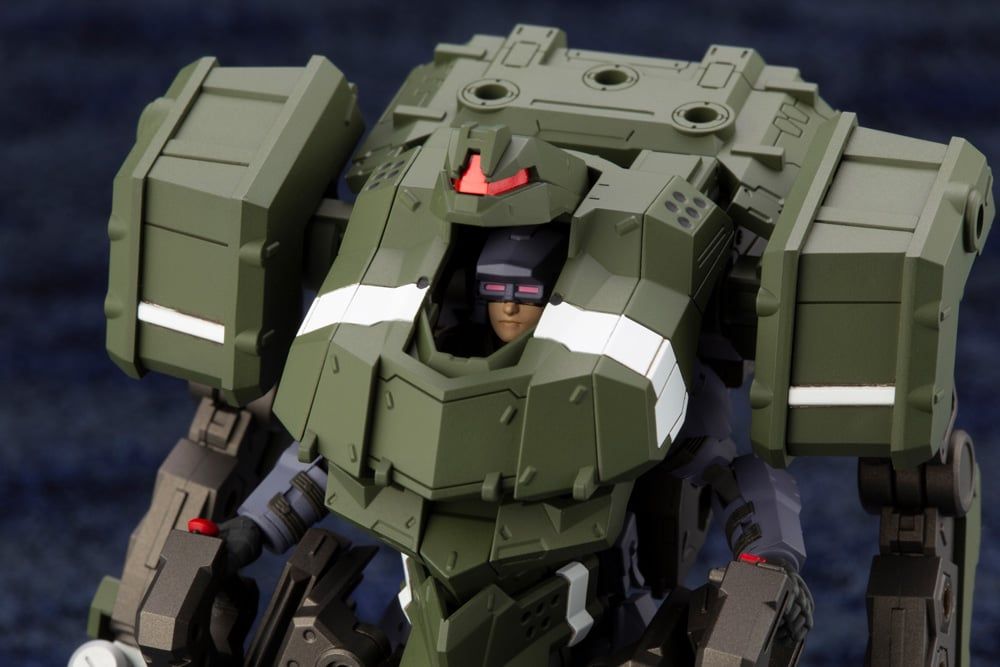 Hexa Gear Definition Armor: Blazeboar 1/24 Scale Model Kit (Rerelease)