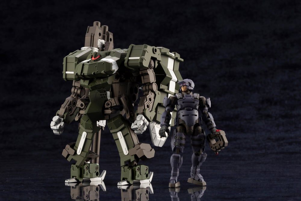 Hexa Gear Definition Armor: Blazeboar 1/24 Scale Model Kit (Rerelease)
