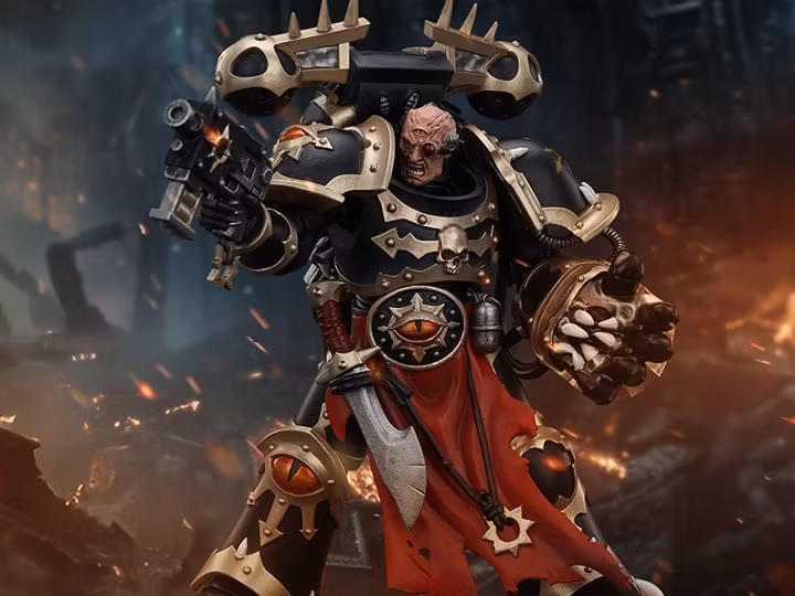 Warhammer 40K Chaos Space Marines Black Legion Chosen with Bolt Pistol and Power Fist 1/18 Scale Action Figure