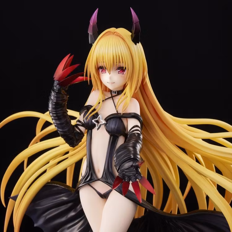 To Love-Ru Darkness Golden Darkness (Darkness Ver.) 1/6 Scale Figure