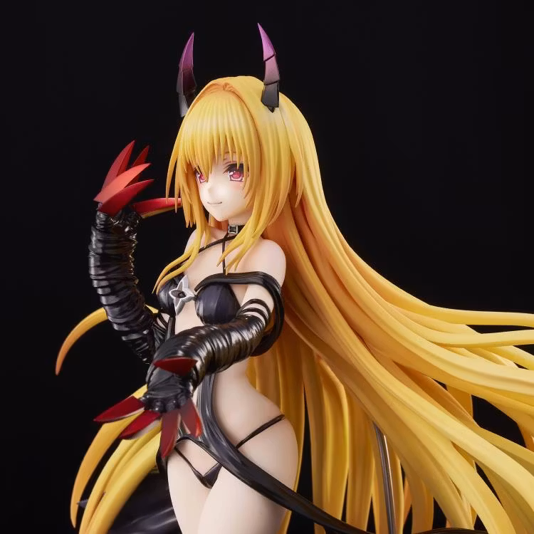 To Love-Ru Darkness Golden Darkness (Darkness Ver.) 1/6 Scale Figure