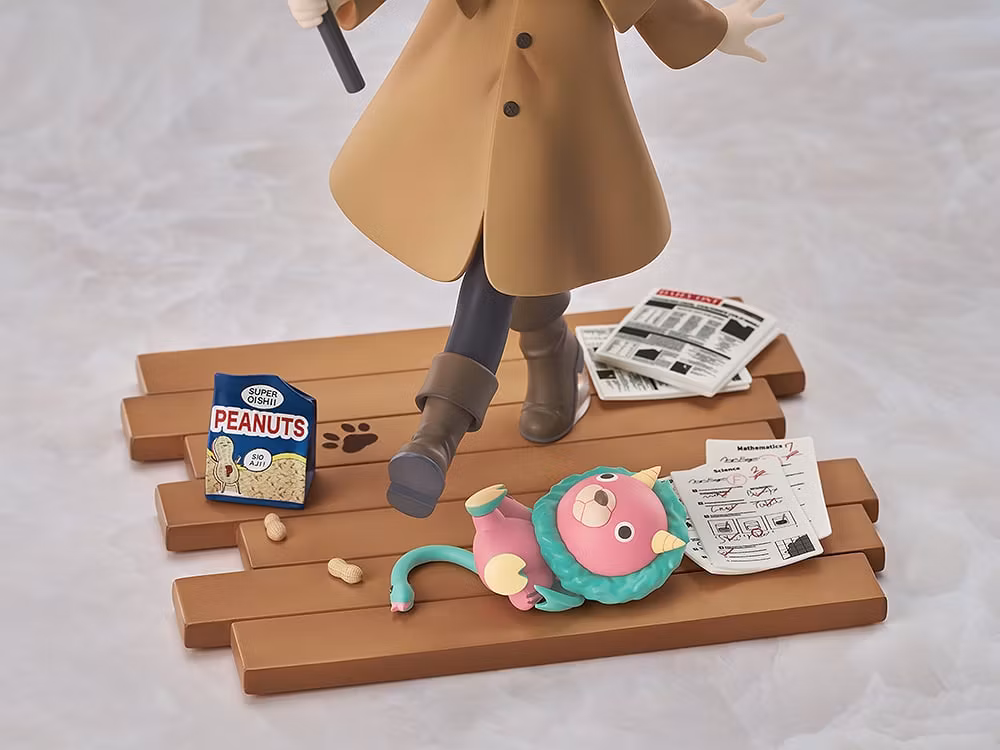 Spy x Family Anya Forger (Detective Ver.) 1/7 Scale Figure