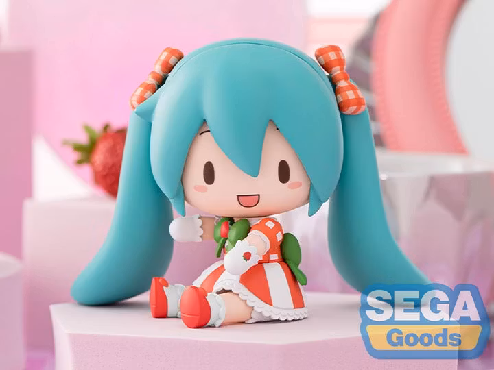 Vocaloid Fuwa Petit Hatsune Miku Lovely Strawberry Chibi Figure