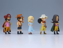 One Piece World Collectable Figure Parent Child Bloodline 2 Set of 5 Figures