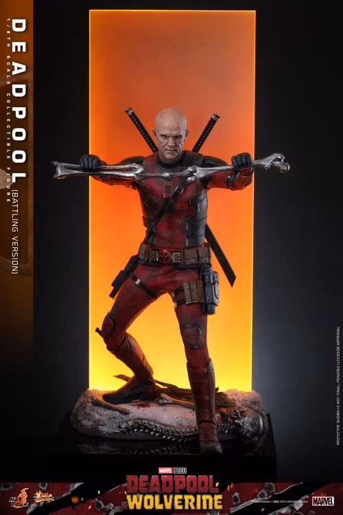 Marvel Deadpool & Wolverine MMS782 Deadpool (Battling Ver.) 1/6th Scale Collectible Figure