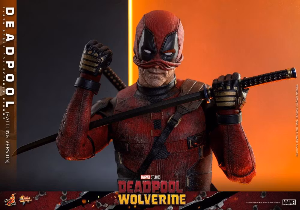 Marvel Deadpool & Wolverine MMS782 Deadpool (Battling Ver.) 1/6th Scale Collectible Figure