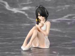 The Shiunji Family Children Kotono Shiunji Premium Perching Figure