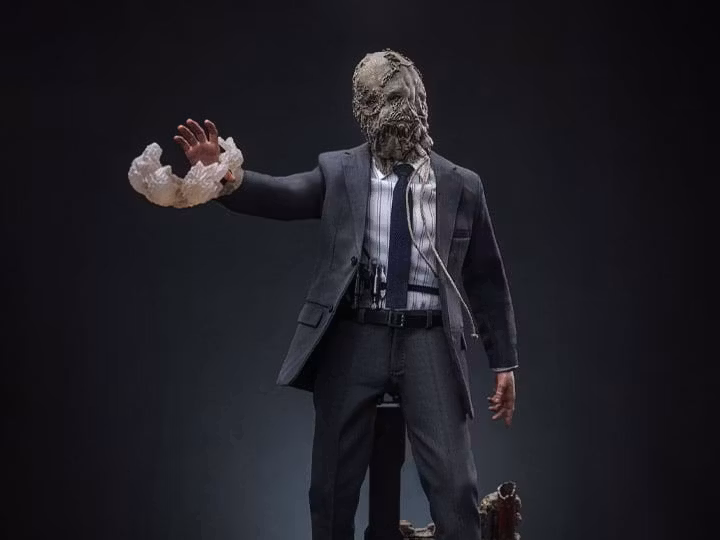 Batman Begins MMS Scarecrow (Ver. 2.0) 1/6th Scale Collectible Figure