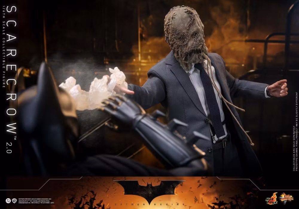 Batman Begins MMS Scarecrow (Ver. 2.0) 1/6th Scale Collectible Figure