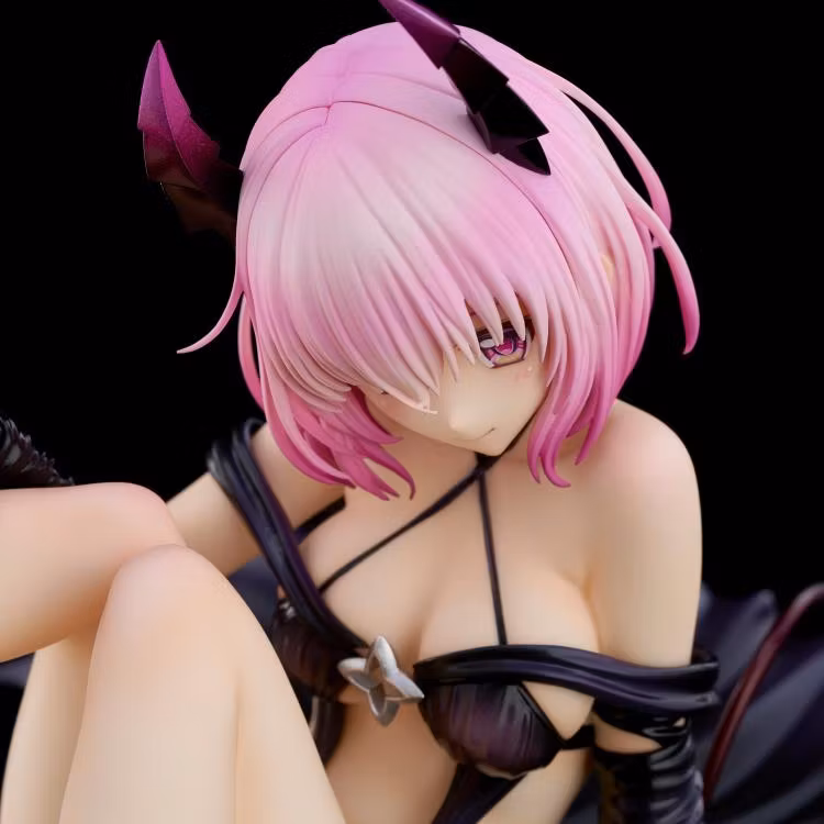 To Love-Ru Darkness Momo Belia Deviluke (Renewal Package Darkness Ver.) 1/6 Scale Figure