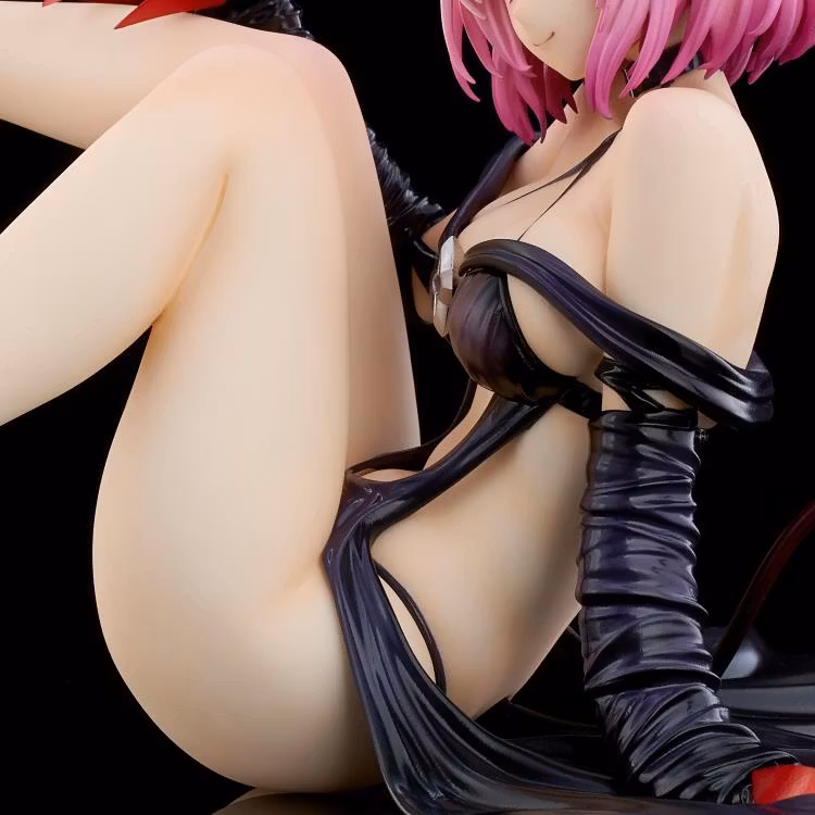 To Love-Ru Darkness Momo Belia Deviluke (Renewal Package Darkness Ver.) 1/6 Scale Figure