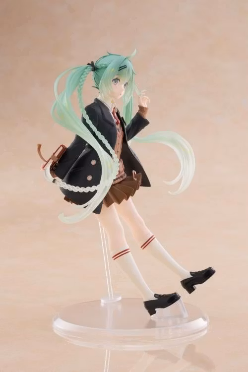 Vocaloid Hatsune Miku (Fashion Preppy Ver.) Figure