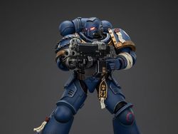 Warhammer 40,000: Space Marine 2 Ultramarines Brother Chairon (Collectors Edition) 1/18 Scale Action Figure