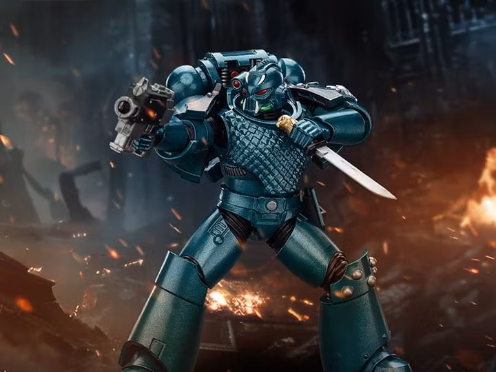 Warhammer: The Horus Heresy Alpha Legion Headhunter with Banestrike Combi-Bolter and Power Dagger 1/18 Scale Action Figure