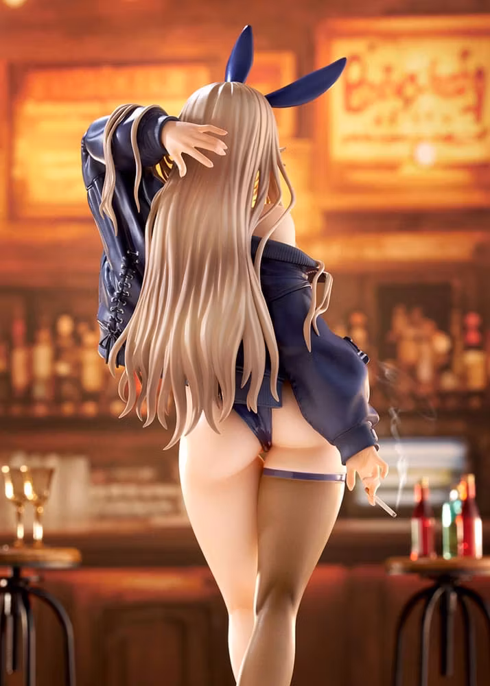 (18+) Mataro Illustration Bad Bunny 1/7 Scale Figure