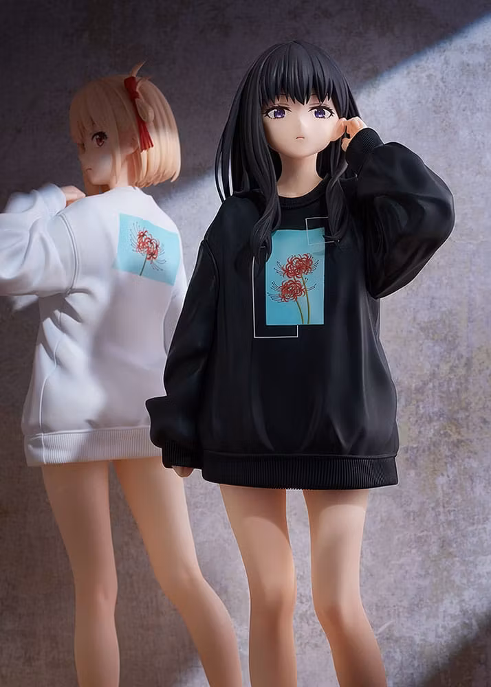 Lycoris Recoil Takina Inoue (Oversized Sweatshirt Ver.) 1/7 Scale Figure