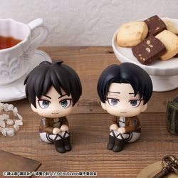 Attack on Titan Look Up Series Eren Jaeger & Levi Set (with gift)