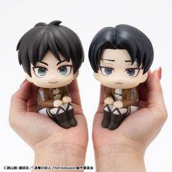 Attack on Titan Look Up Series Eren Jaeger & Levi Set (with gift)